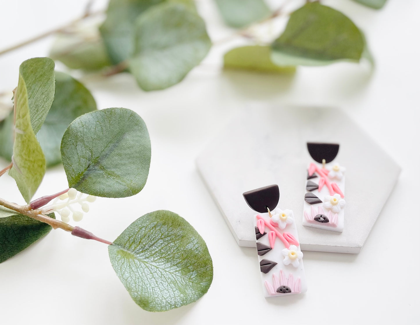 Dangle Earrings with Spring Flowers