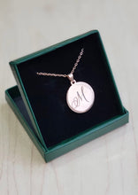 Load image into Gallery viewer, Engraved Pendant Necklace
